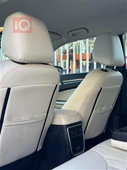 کرایسلەر 300